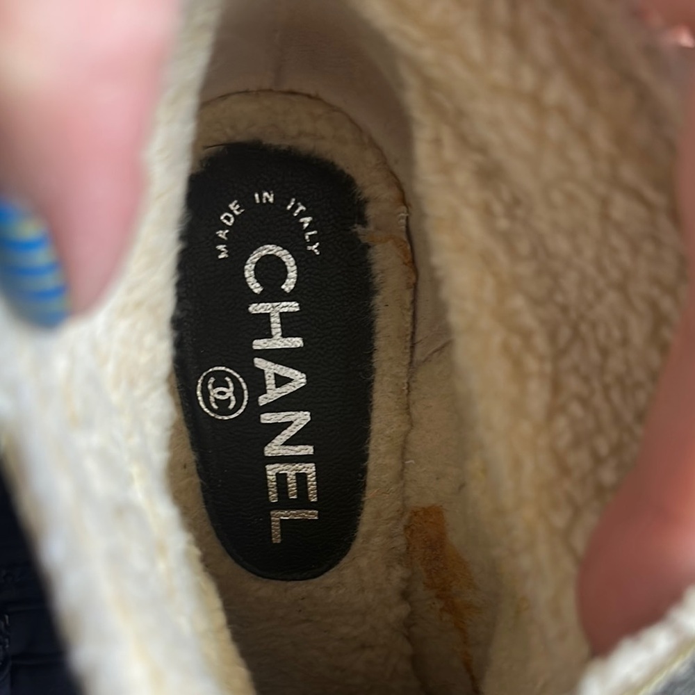 Chanel Interlocking CC Logo Suede Boots - Picture 9 of 11